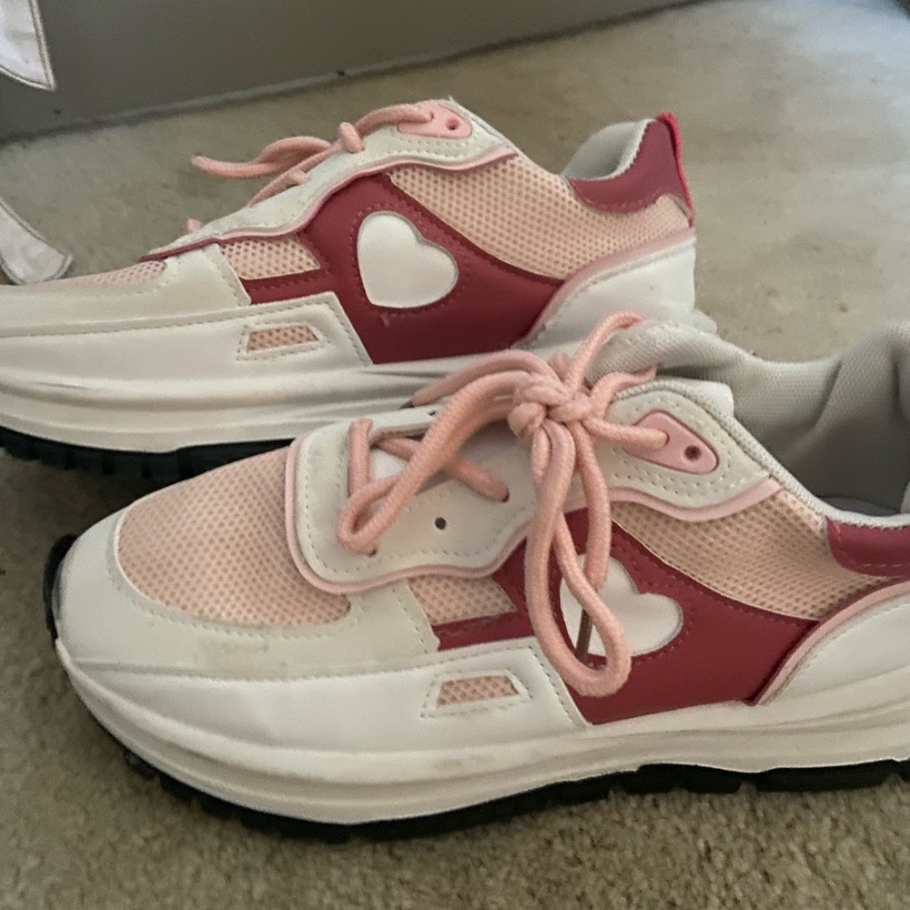 heart love sneakers 💗❣️